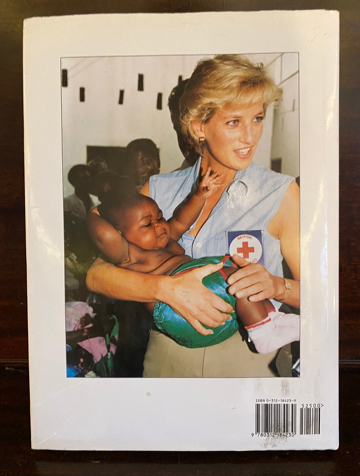 Diana Princess of Wales: A Tribute in Photographs by Michael O’Mara
