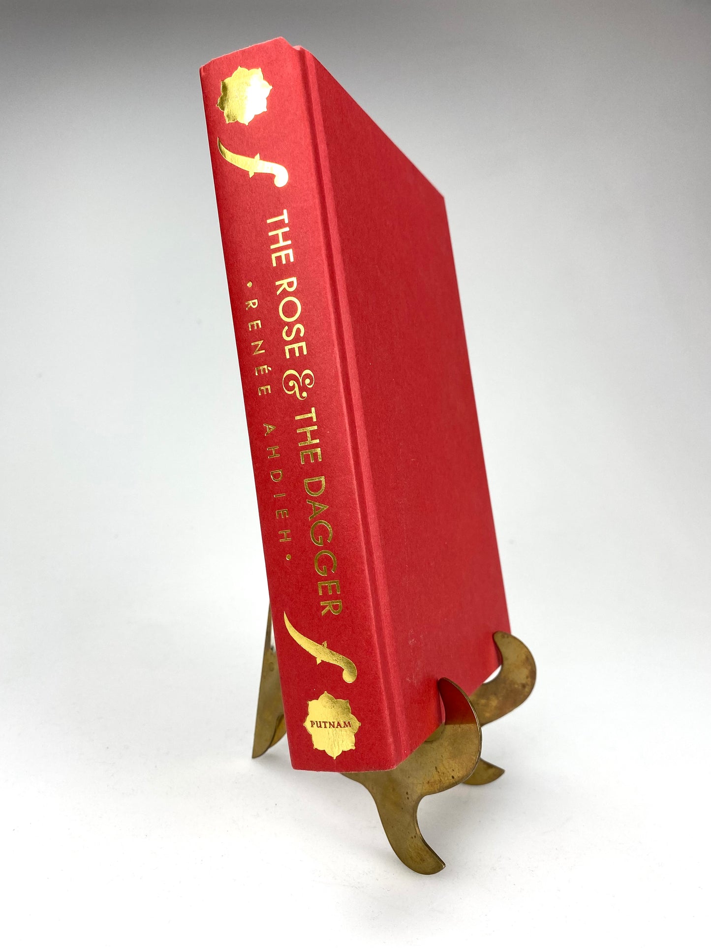 The Rose and the Dagger by Renee Ahdieh